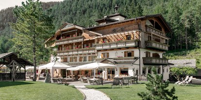 Naturhotel - Südtirol - Bozen - BIO HOTEL Aqua Bad Cortina: Außenansicht - Aqua Bad Cortina & thermal baths